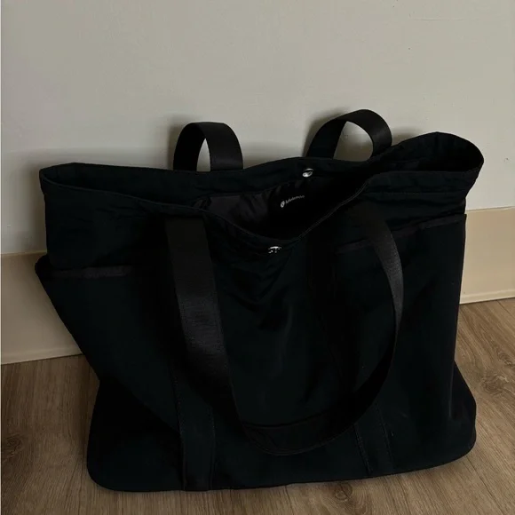 Lululemon Black Tote Bag - Picture 3 of 5